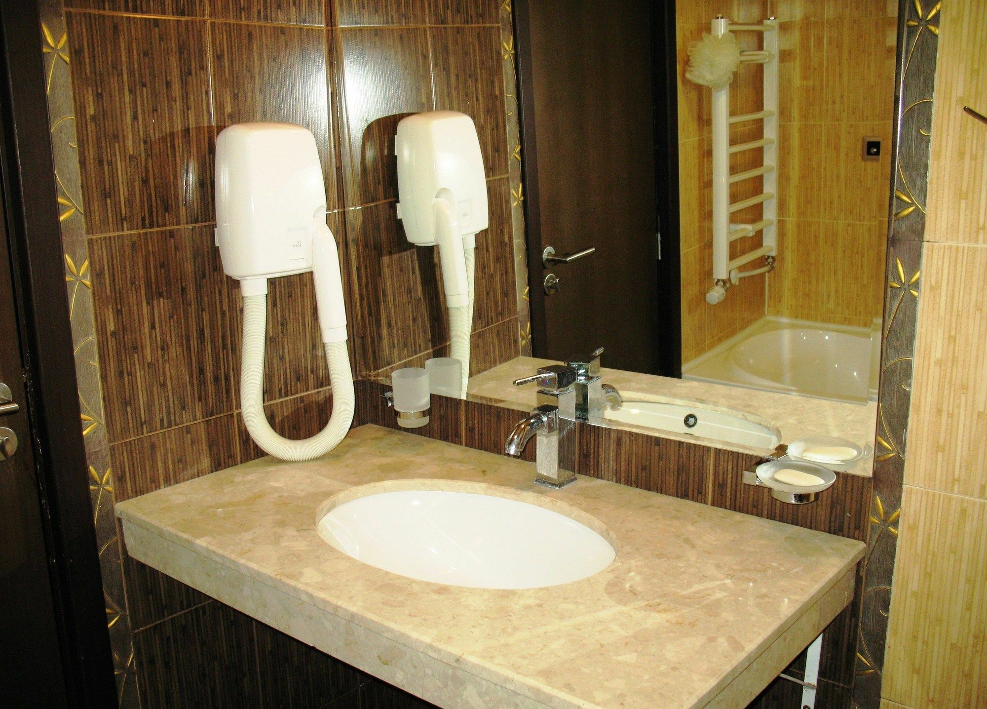 Alexander Hotel Banya  Extérieur photo